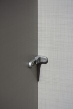 Schwebetürenschrank >Eugenio< in Plankeneiche Graphit - 180x198x64cm (BxHxT)