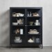 Vitrine >CARMEL< (B/H/T: 110x140x40 cm) in Metall Schwarz Lackiert