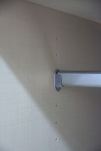 Kleiderschrank >VANEA< (BxHxT: 270x210x58 cm) in WEISS + GRAPHIT