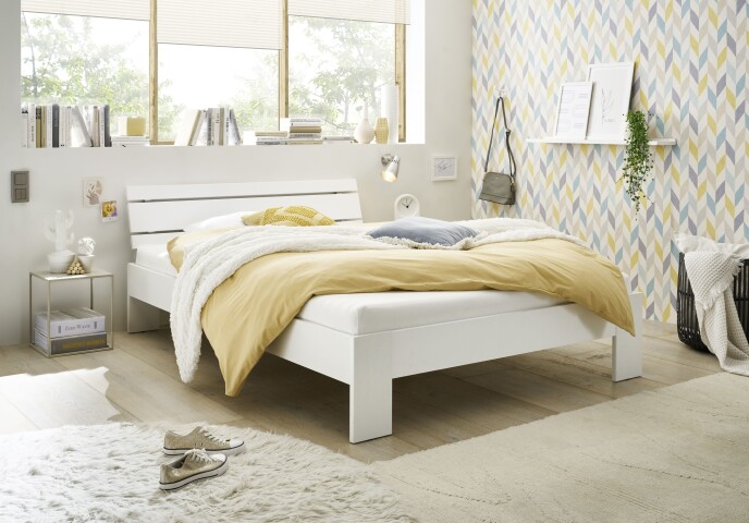 Bett >Brest< in Weiß HGL - 145x73x213cm (BxHxT)