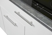EDDY Moderne Küchenzeile ohne Elektrogeräte in Weiß matt, Metallic Grau - Geräumige Einbauküche mit viel Stauraum - 260 x 220 x 60 cm (B/H/T)
