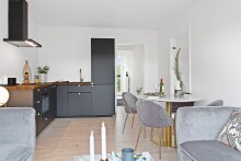 Esstisch >Bolzano< in Weiss, Marmor - 110x75x110cm (BxHxT)
