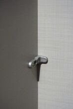 Drehtürenschrank >Soest< in GRAPHIT + GLAS SCHWARZ - 90x199x58cm (BxHxT)