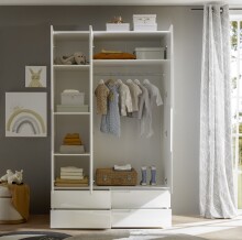 Kleiderschrank >Spice< 3 Türen, 4 Schübe, in Weiß / Weiß Hochglanz - 126x208x57 (BxHxT)