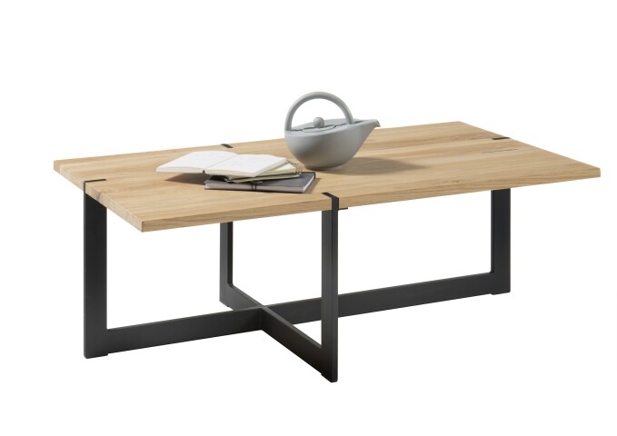 Couchtisch >Tiago< in Eiche, schwarz, Eiche massiv, Metall - 110x40x60cm (BxHxT)