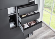 Schlafzimmer-Set >Tilburg< (4tlg.) Bett 168x92x210cm, Schrank, 2 Nachtkommoden, in Grafit