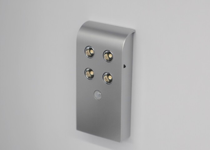 LED Schrankinnenraumbeleuchtung >Denver< (2er-Set) in silber - 10x5x1,8 (BxHxT)