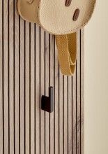 Garderobenpaneel >Menaro< in weiss / Viking Oak Dekor - 30x160x25 (BxHxT)
