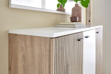 Schuhkommode >Menaro< in weiss / Viking Oak Dekor - 132x118x37 (BxHxT)